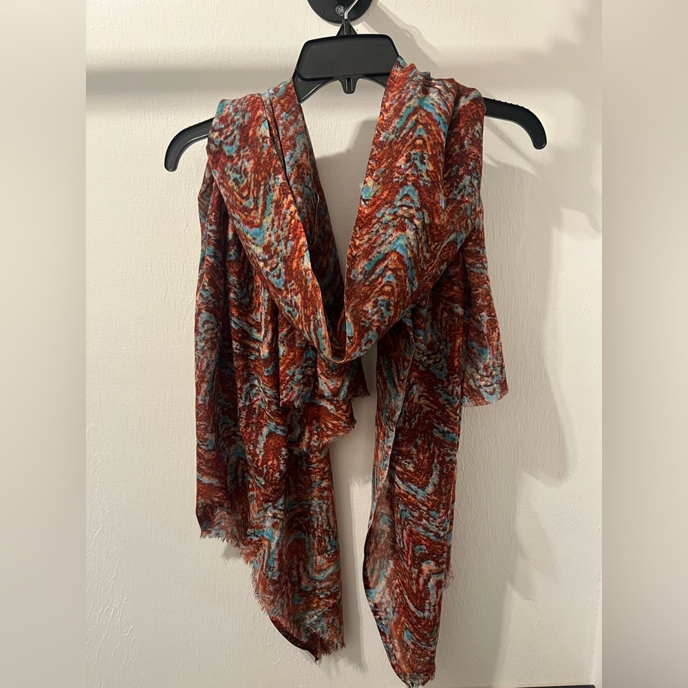 Multicolor Patterned Scarf